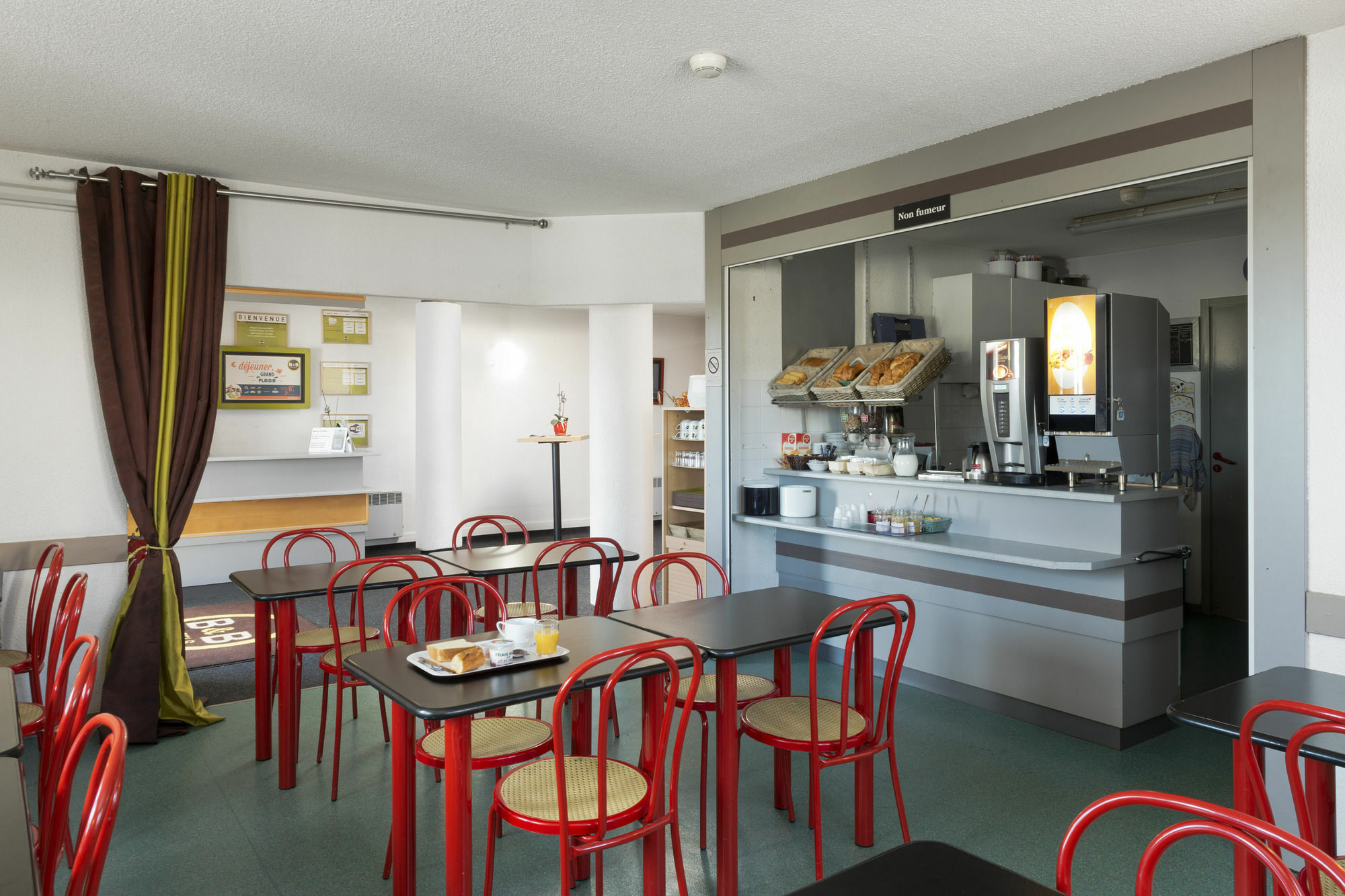 B&B Hotel Lorient Caudan Екстер'єр фото